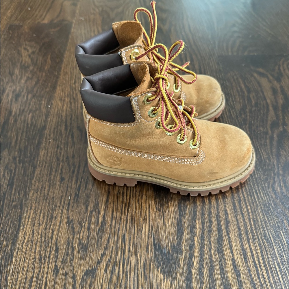 Toddler Boy Timberland boots size 8.5
